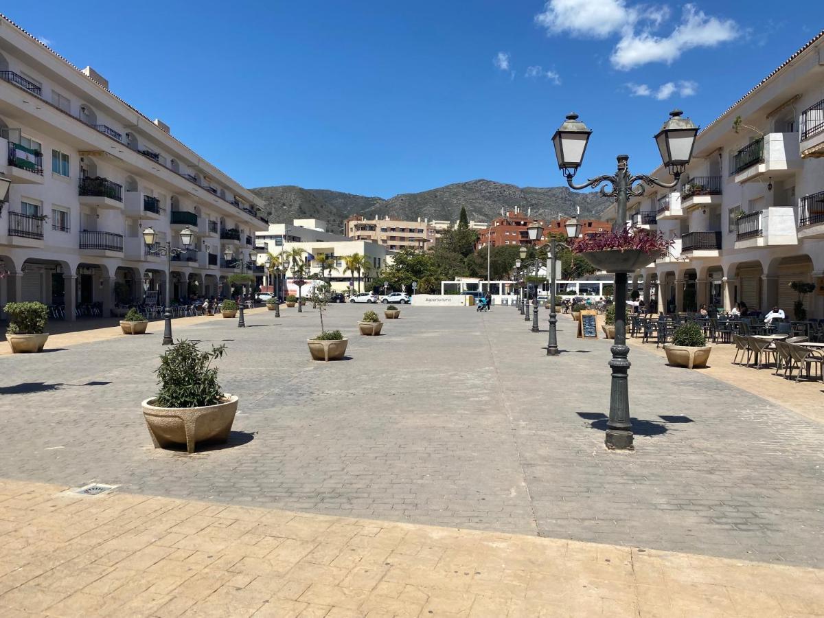 Torremolinos Centro - Beautiful , Newly Renovated 2 Bedroom Apartment Zewnętrze zdjęcie